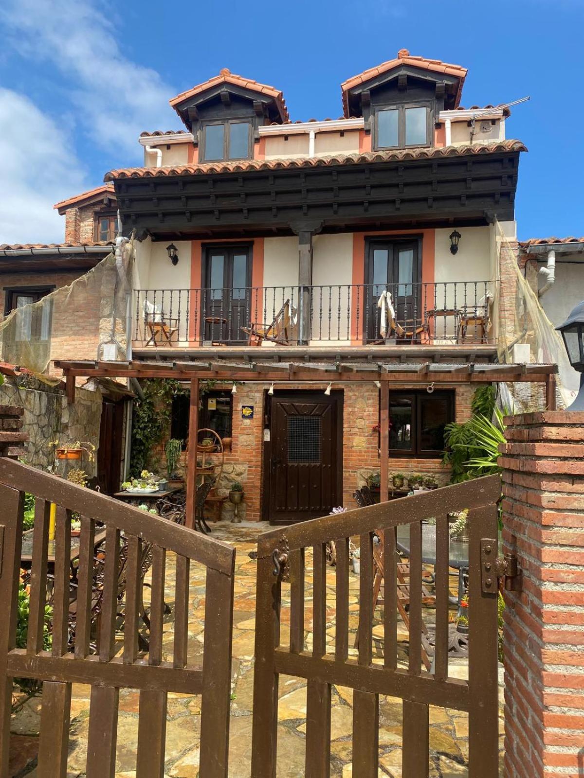 Inn Rural La Pena Casares *